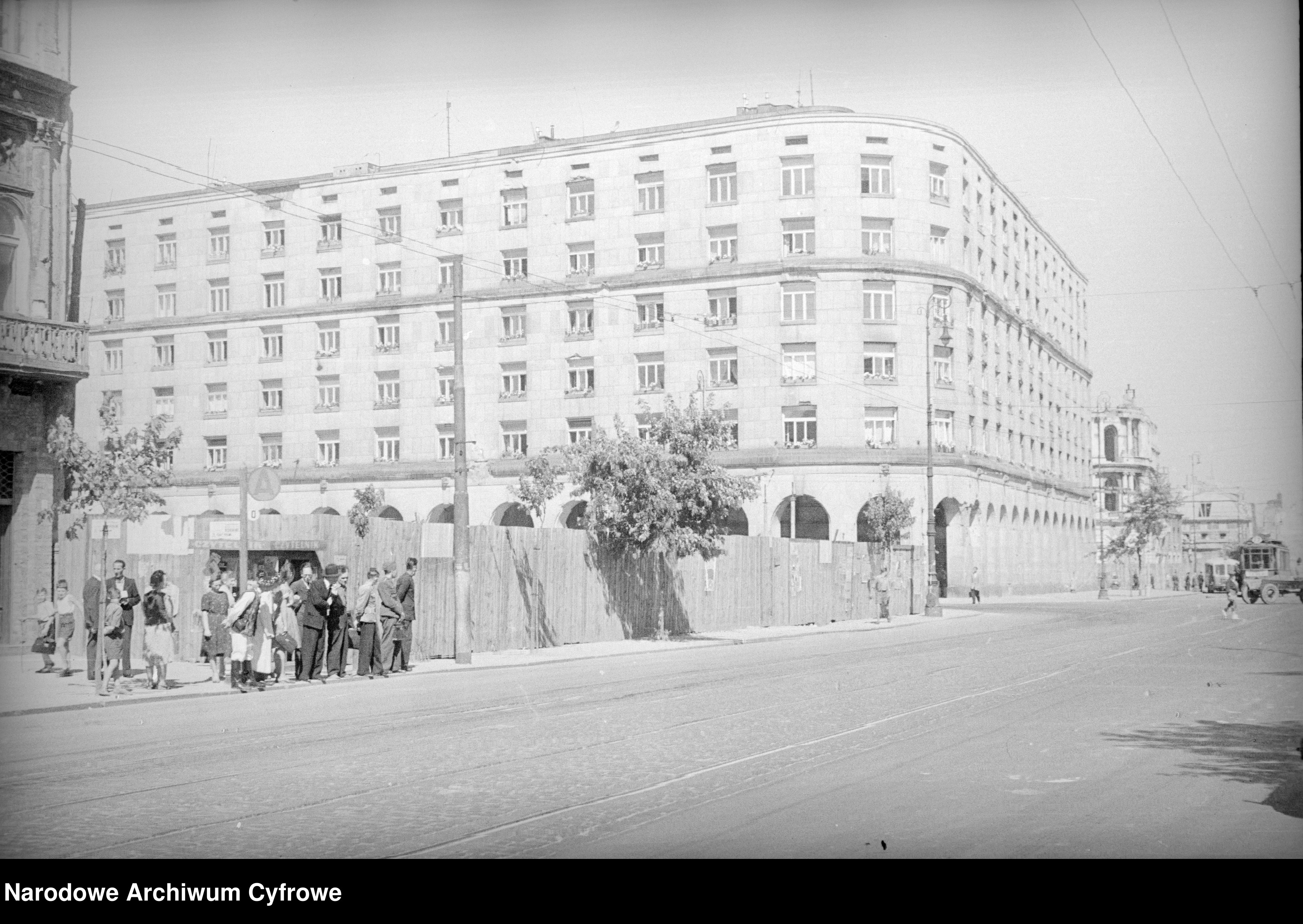 Skan z jednostki: Dom Funduszu Kwaterunku Wojskowego, tzw. 