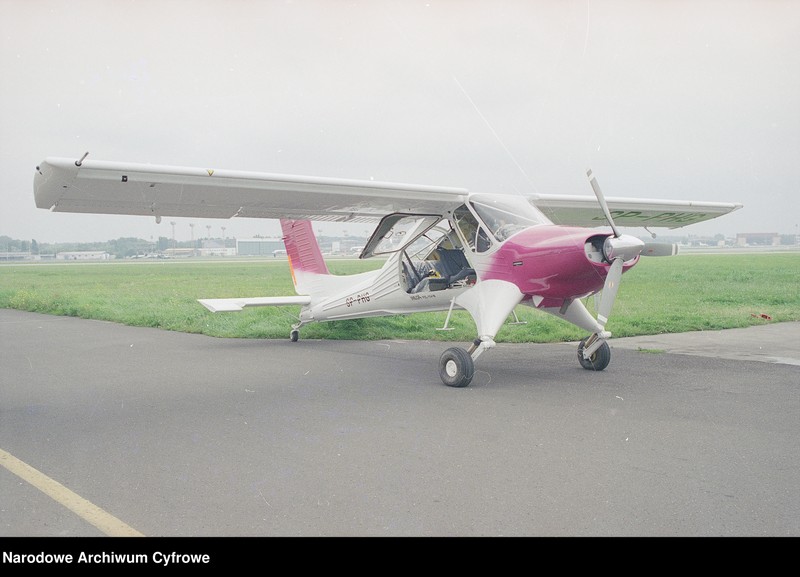 image.from.unit.number "Samolot PZL-104M Wilga 2000 (SP-PHG) - oblot prototypu"