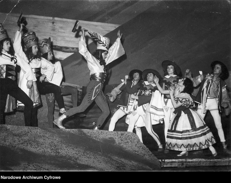 image.from.unit.number "Balet "Harnasie" Karola Szymanowskiego na deskach Opery Paryskiej "