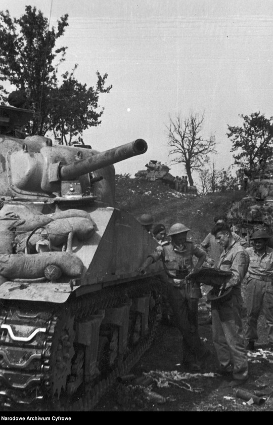 image.from.unit.number "Samodzielna 2 Brygada Pancerna 2 Korpusu Polskiego w bitwie o Monte Cassino"