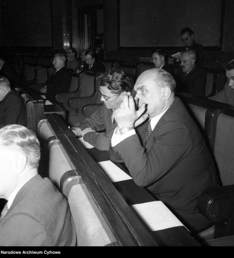 image.from.unit.number "Pierwsza sesja Sejmu II kadencji "