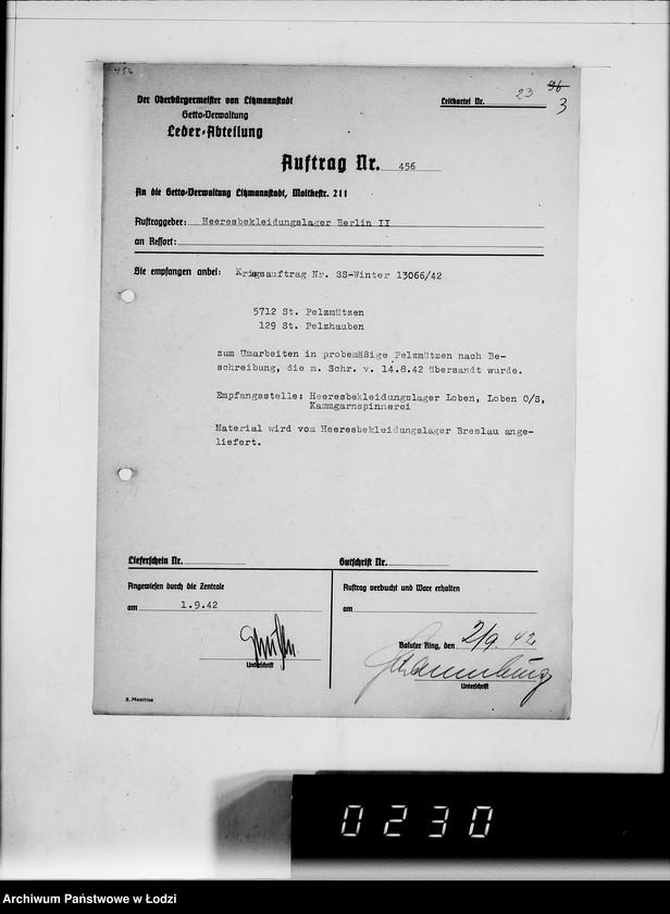 Obraz 7 z jednostki "456 Kriegsauftrag SS 13066/42 5712 Pelzmützen, 129 Pelzhauben HBA Berlin II"