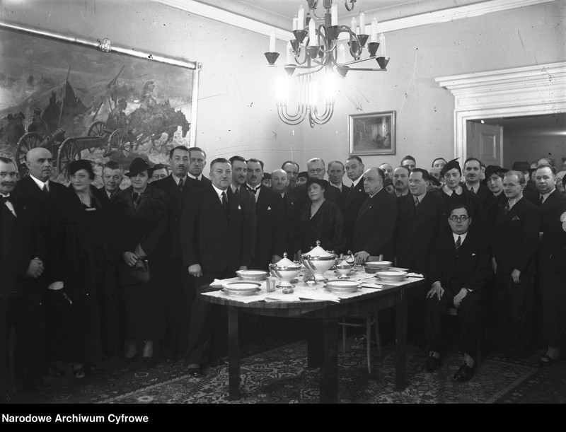Obraz 2 z jednostki "Sklep z wyrobami z porcelany i szkła Jakuba Grossa przy Rynku Głównym 30 w Krakowie"
