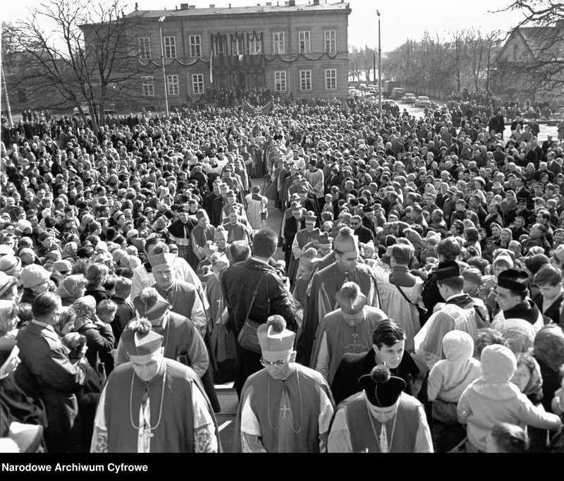 image.from.unit.number "Obchody Tysiąclecia Chrztu Polski w Gnieźnie"