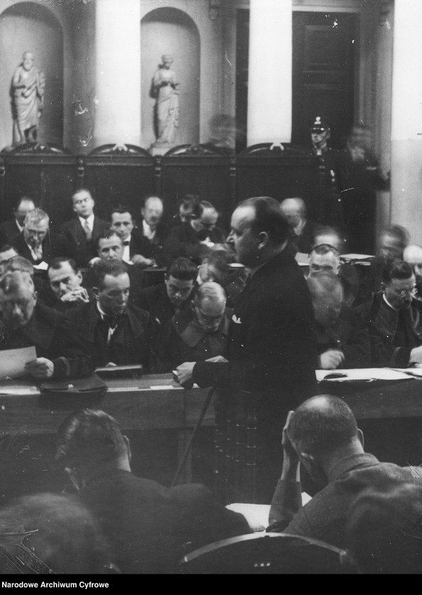 Obraz 18 z jednostki "Proces brzeski w Sądzie Okręgowym mieszczącym się w pałacu Paca przy ulicy Miodowej 15 w Warszawie"