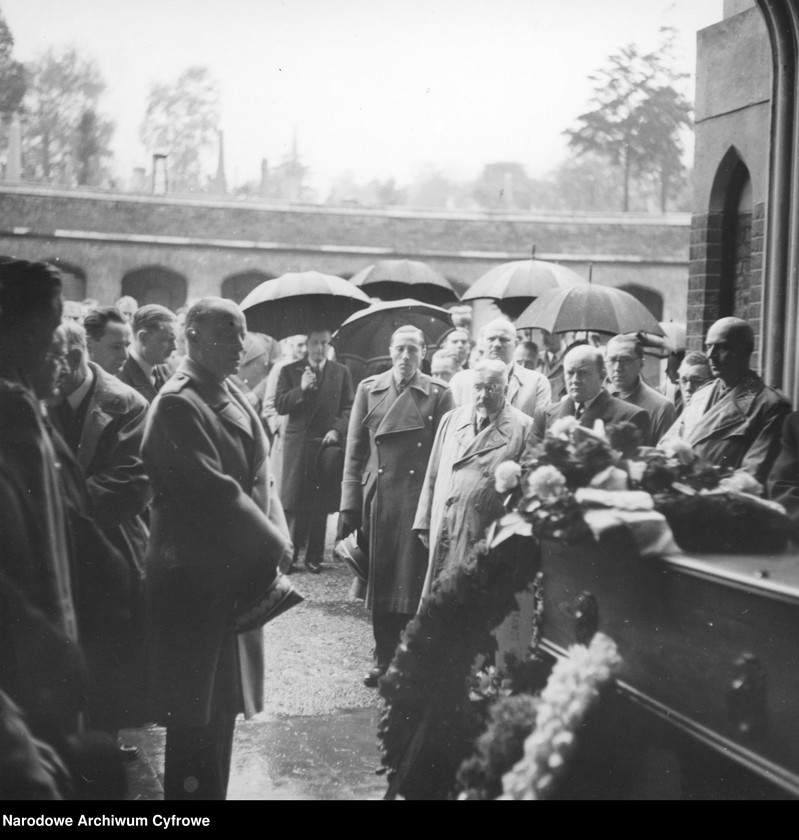 image.from.unit.number "Pogrzeb Mieczysława Mastka - posła Rady Narodowej"