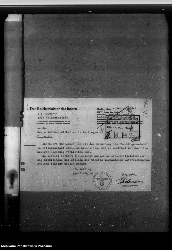 Obraz 11 z jednostki "Errichtung eines städtischen chemischen Untersuchungsamtes. Gesundheitsaufscher. Geschäftsverteilungsplan"