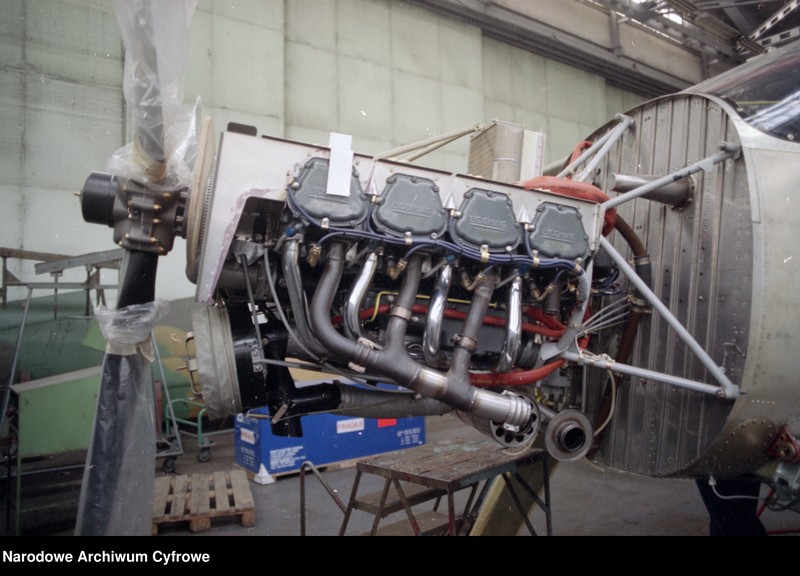 image.from.unit.number "Wytwórnia Sprzętu Komunikacyjnego nr 4 "Okęcie" (PZL-Okęcie) w Warszawie"