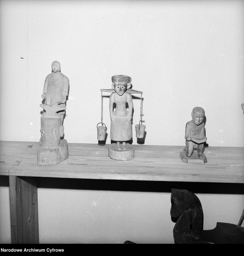 image.from.unit.number "Muzeum Ziemi Zamojskiej"