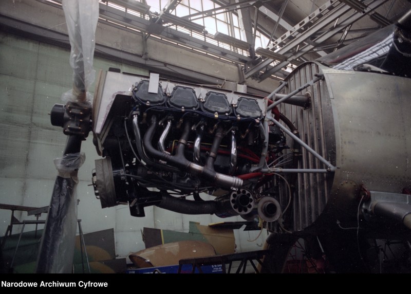 image.from.unit.number "Wytwórnia Sprzętu Komunikacyjnego nr 4 "Okęcie" (PZL-Okęcie) w Warszawie"