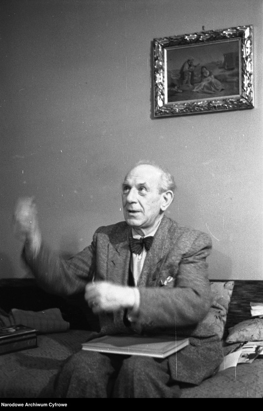 image.from.unit.number "Laboratorium Zakładu Syntezy Organicznej Polskiej Akademii Nauk [ZSO PAN]. Portrety sytuacyjne i grupowe"