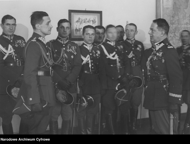 image.from.unit.number "Pożegnanie gen. bryg. Janusza Gąsiorowskiego odchodzącego z Głównego Inspektoratu Sił Zbrojnych"