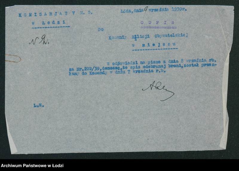 Obraz 3 z jednostki "[Akta V-go Komisariatu Milicji Obywatelskiej - pokwitowania i spisy oddanej broni, spisy wolnych lokali, rowerów i motocykli]"