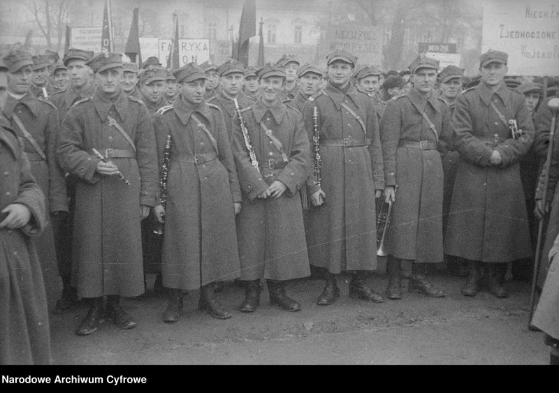 image.from.unit.number "Manifestacja z udziałem żołnierzy w Lublinie"