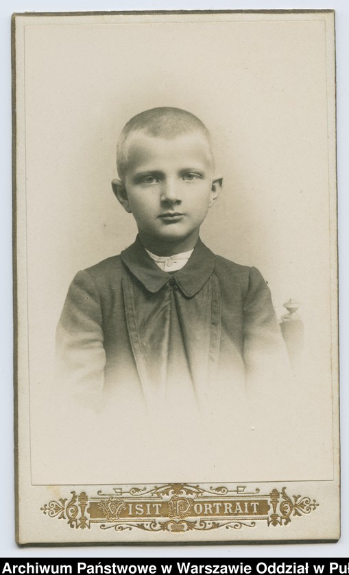 Obraz 17 z kolekcji "Chłopcy w niebieskich mundurkach... - uczniowie pułtuskiego Gimnazjum z okresu I wojny światowej"