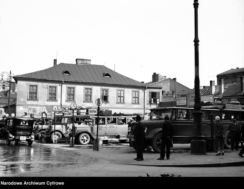 image.from.unit.number "Dworzec autobusowy i kolejowy w Krakowie"