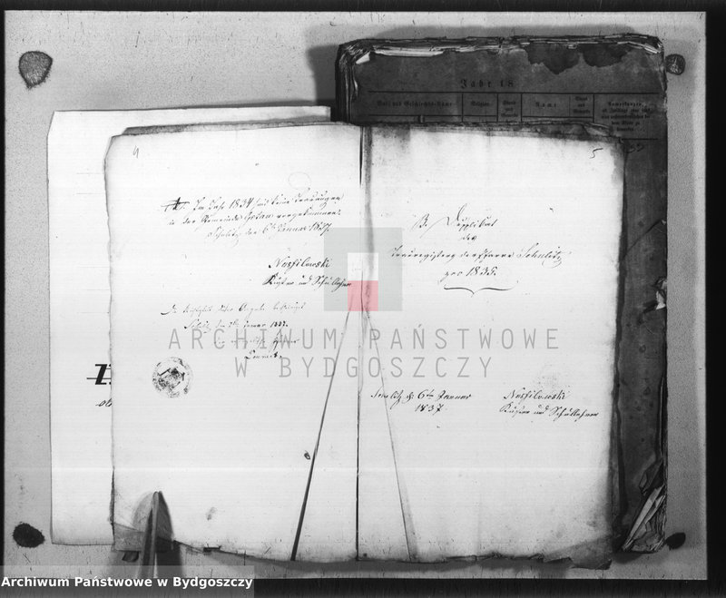 image.from.unit.number "Akta urodzeń, ślubów, zgonów"