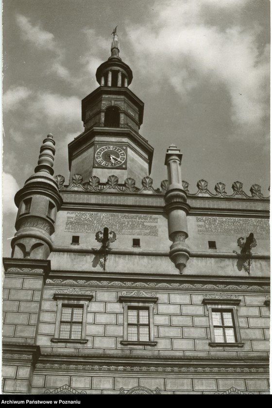 Obraz 1 z jednostki "Poznań - Fragment renesansowej fasady ratusza"