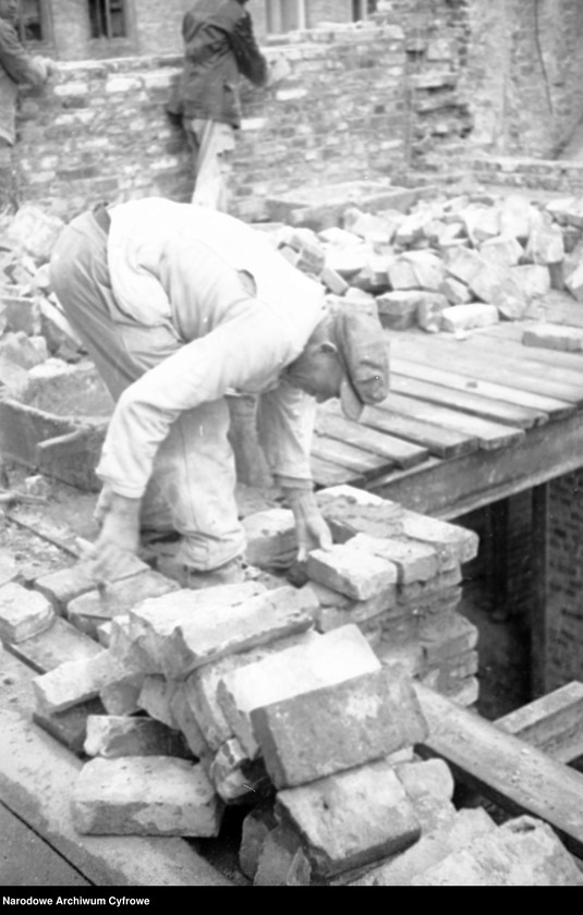 Obraz 1 z jednostki "Odbudowa Warszawy. Migawki z Warszawy"