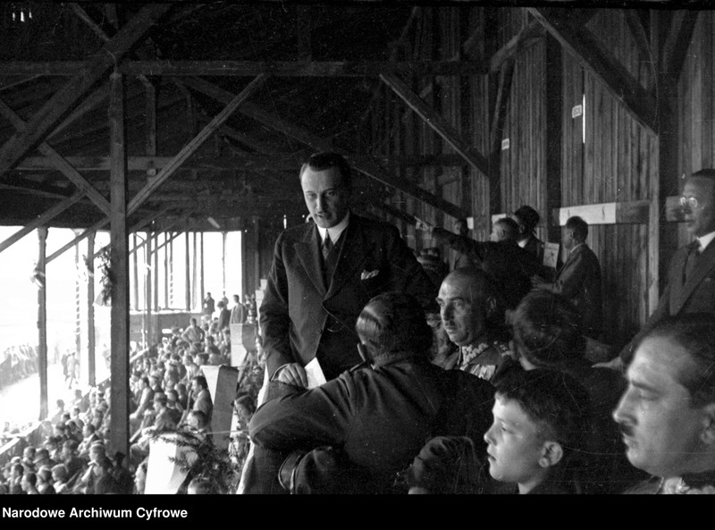 image.from.unit.number "Jubileusz 25 lecia Towarzystwa Sportowego Wisła Kraków"