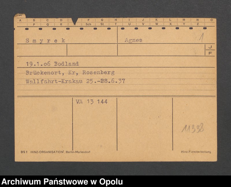 Obraz 3 z jednostki "[Smyrek Agnes, ur. 19.1.1906 Bodland]"