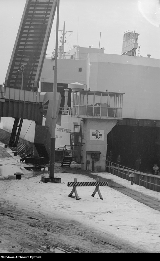 image.from.unit.number "Prom MF "Mikołaj Kopernik""