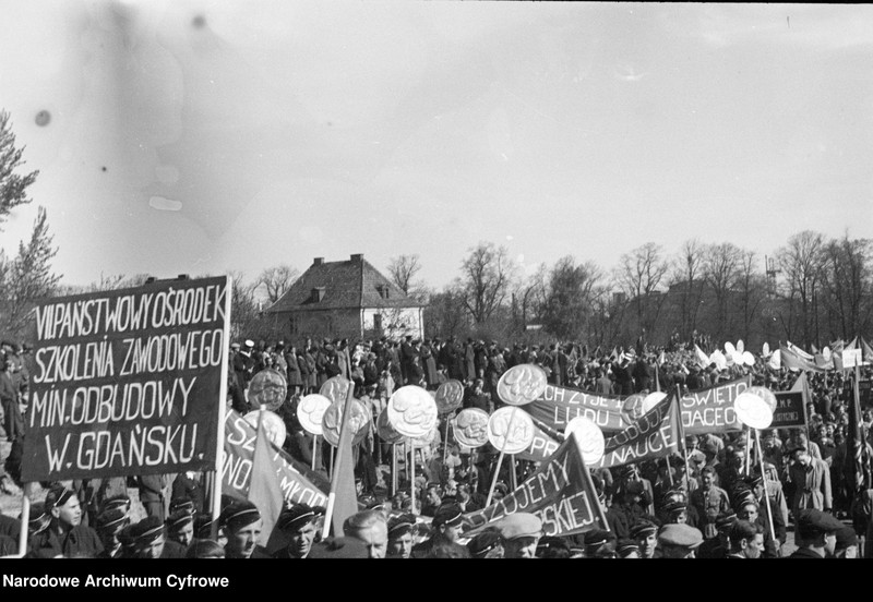image.from.unit.number "Uroczystości w dniu Święta Ludu Pracującego i pochód pierwszomajowy w Gdańsku"