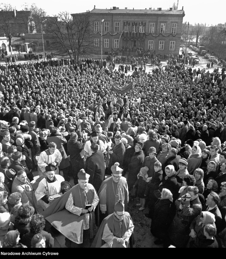 Obraz 15 z jednostki "Obchody Tysiąclecia Chrztu Polski w Gnieźnie"