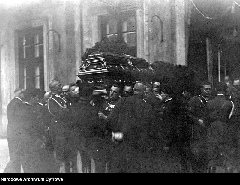 Obraz 8 z jednostki "Pogrzeb Michaliny Mościckiej w Warszawie"
