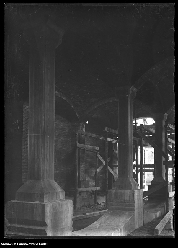 Obraz 1 z jednostki "Stoki, zbiorniki wody, wnętrza częściowo wykonane"