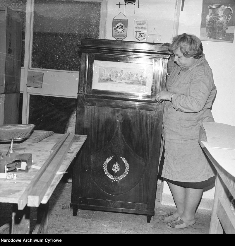 image.from.unit.number "Zakłady Wytwórcze Mebli Artystycznych Henryków"