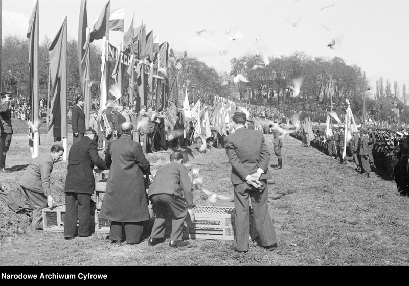 image.from.unit.number "Uroczystości w dniu Święta Ludu Pracującego i pochód pierwszomajowy w Gdańsku"