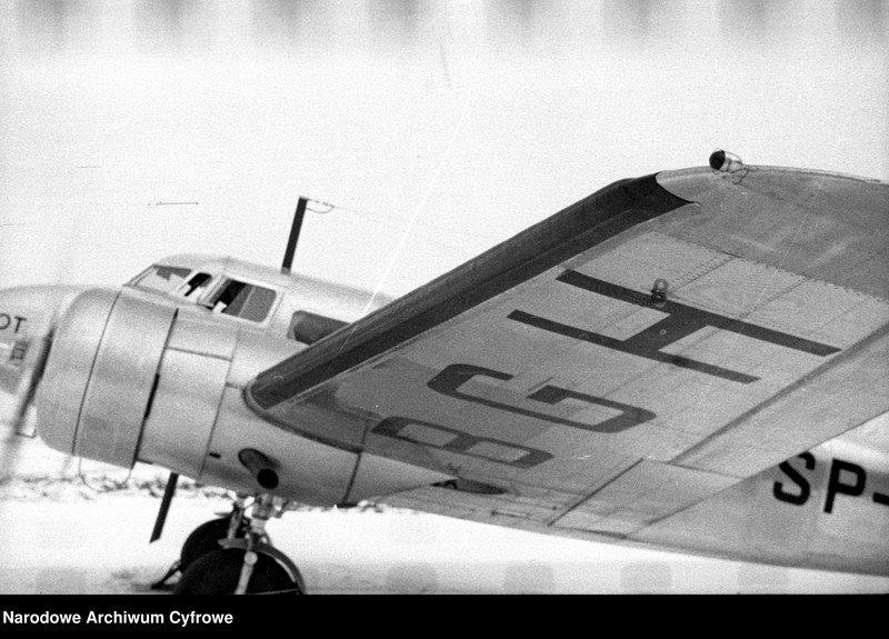 image.from.unit.number "Samolot pasażerski Lockheed L-10 Electra (SP-BGH)"