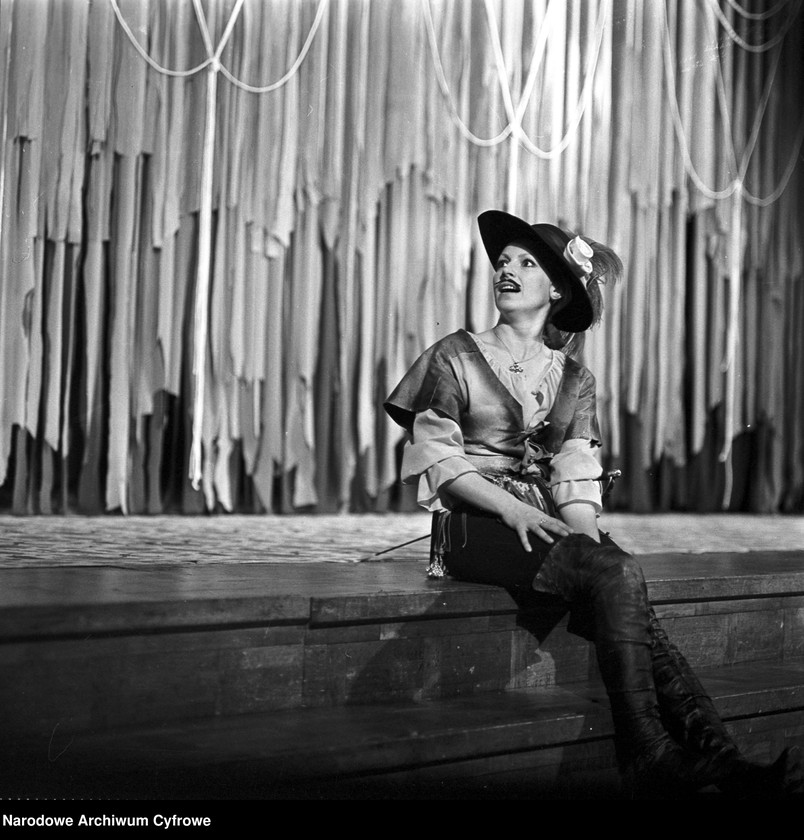 image.from.unit.number "Warszawa. Teatr Nowy - Sztuka "Zielony Gil""