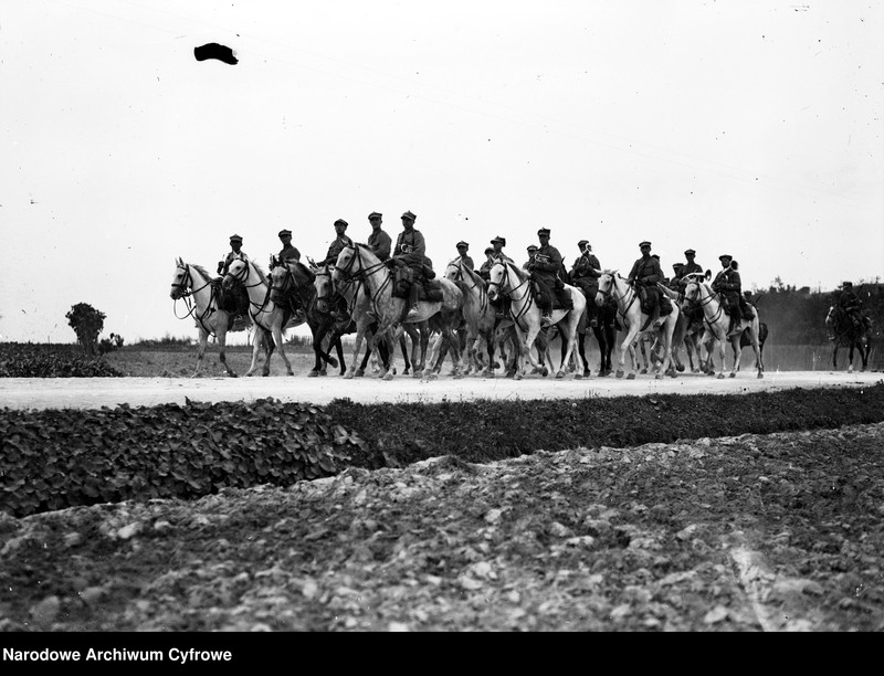 Obraz 2 z jednostki "Święto Kawalerii w Krakowie z okazji 250 rocznicy Odsieczy Wiedeńskiej "