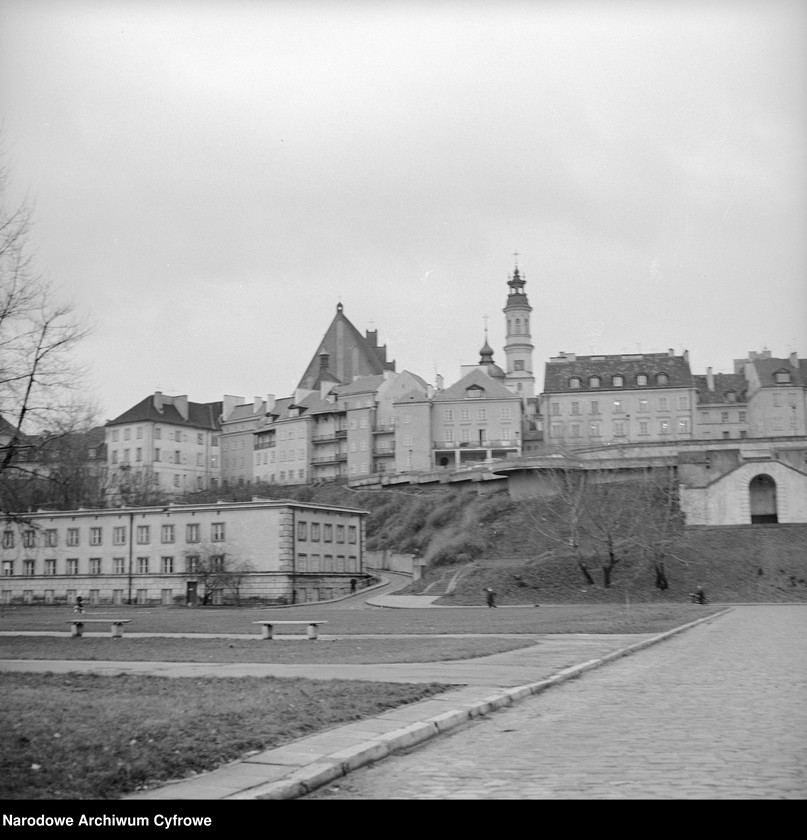 image.from.unit.number "Stare Miasto w Warszawie - widok od strony Wisły"