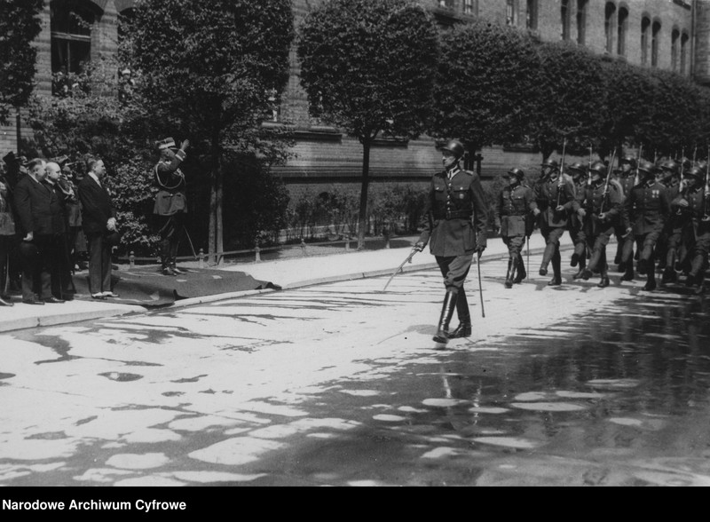 image.from.unit.number "Święto 57 Pułku Piechoty Wielkopolskiej w Poznaniu"