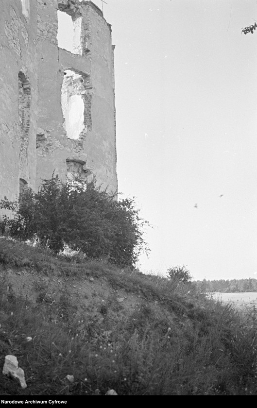 image.from.unit.number "Janowiec"