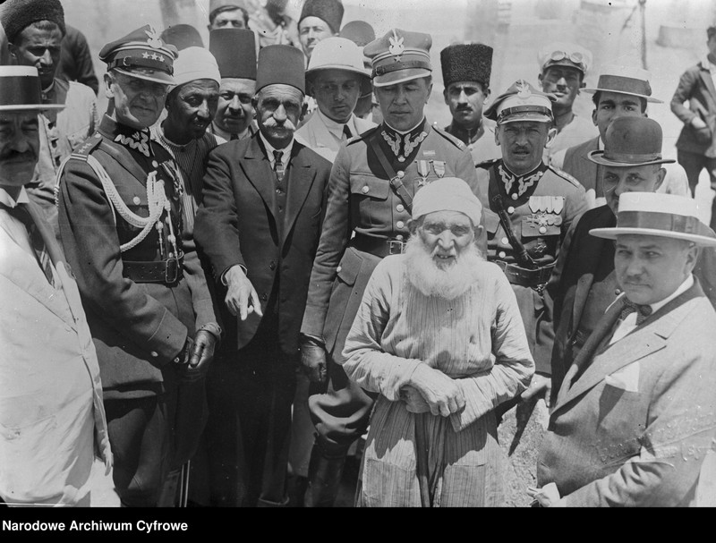 image.from.unit.number "Sprowadzenie prochów generała Józefa Bema z miejscowości Aleppo w Syrii do Polski"