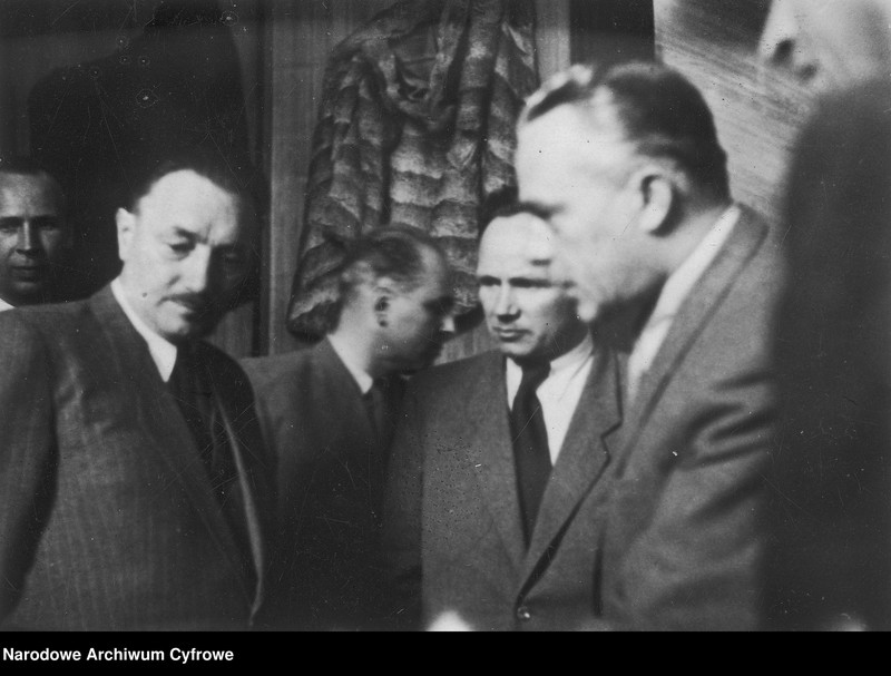 image.from.unit.number "Wystawa Przemysłu Ziem Odzyskanych w salach Państwowego Instytutu Geologicznego przy ul. Rakowieckiej 4 w Warszawie"