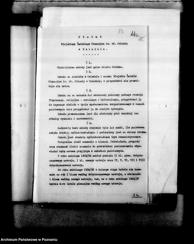 Obraz 17 z jednostki "Miejskie Gimnazjum Żeńskie imienia Błogosławionej Jolanty Gniezno [między innymi sprawozdanie z pracy wychowawczej za rok szkolny 1932/33 oraz budżet miasta Gniezna 1933/34]"