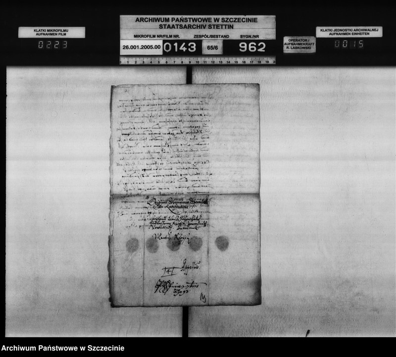 image.from.unit.number "Dorothea geb. V. Puttkamer, Witwe des Nikolaus v. Münchow zu Marsin / Martin v. Kleist zu Dargen: Einweisung in das Leibgeding und Lehngut Möllen."