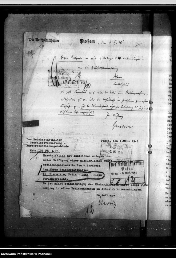 Obraz 11 z jednostki "Überführung des geistig zurückgeblie benen Harry Leepa in eine Heilanstalt im Altreich"