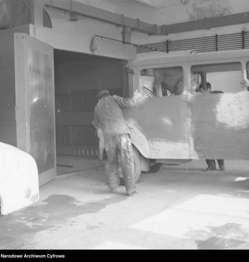 Obraz 14 z jednostki "Stacje obsługi Stołecznego Przedsiębiorstwa Usług Motoryzacyjnych w Warszawie"