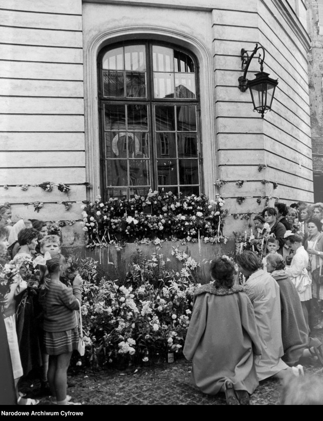 image.from.unit.number "Obchody Tysiąclecia Chrztu Polski w Warszawie"