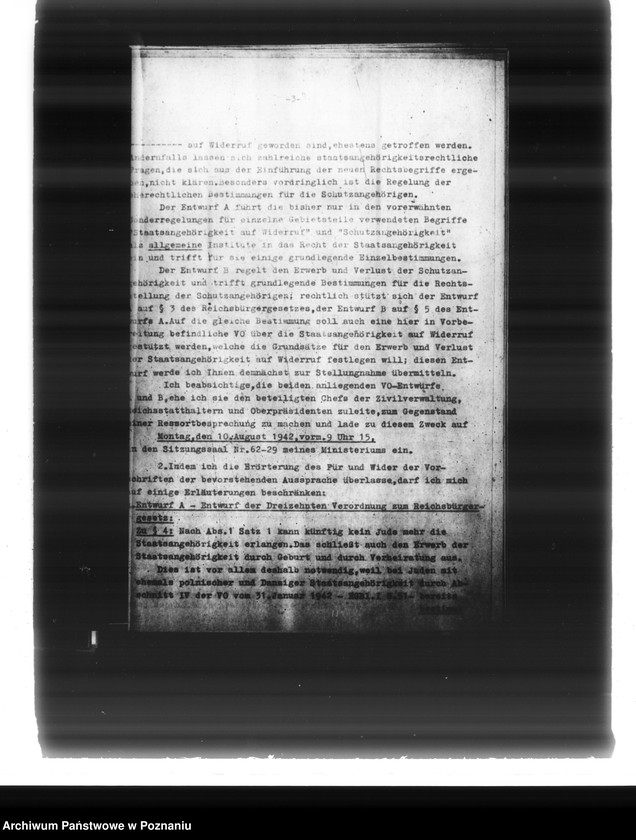 Obraz 14 z jednostki "13. Verordnung zum Reichsbürgergesetz. Verordnung über die Schutzangehörigkeit des Deutschen Reichs. Verordnung über die Staatsangehörigkeit auf Wiederruf"