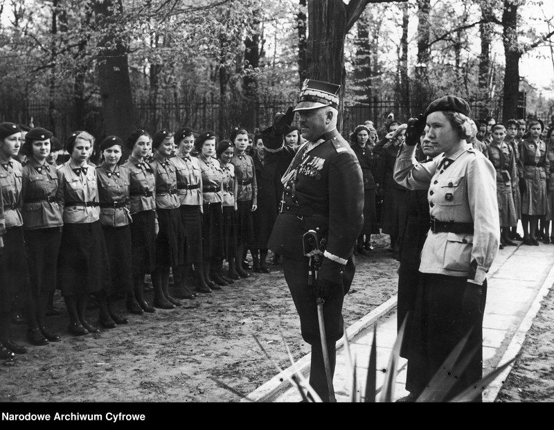 image.from.unit.number "Centralne Zawody Strzeleckie Kobiet w Warszawie"