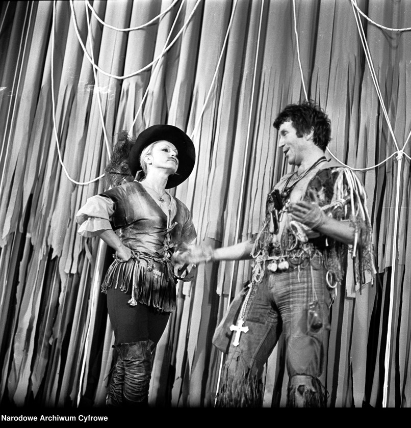 image.from.unit.number "Warszawa. Teatr Nowy - Sztuka "Zielony Gil""