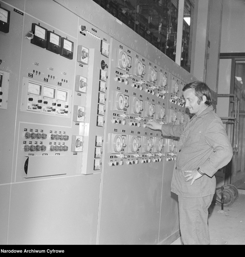 image.from.unit.number "Zakłady Kineskopowe "Unitra-Polkolor" w Piasecznie"