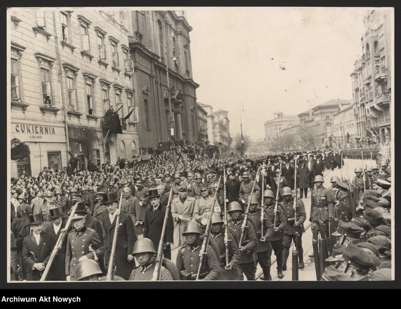 Obraz 7 z kolekcji "Józef Piłsudski - biografia w dokumencie archiwalnym111"